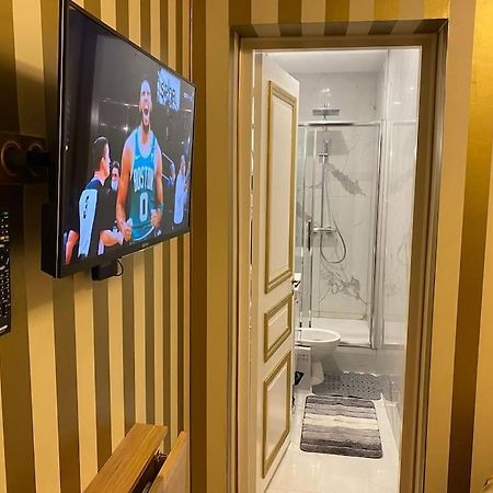 פריז Premium Studio 2 Minutes Walk From Champs-Elysees מראה חיצוני תמונה