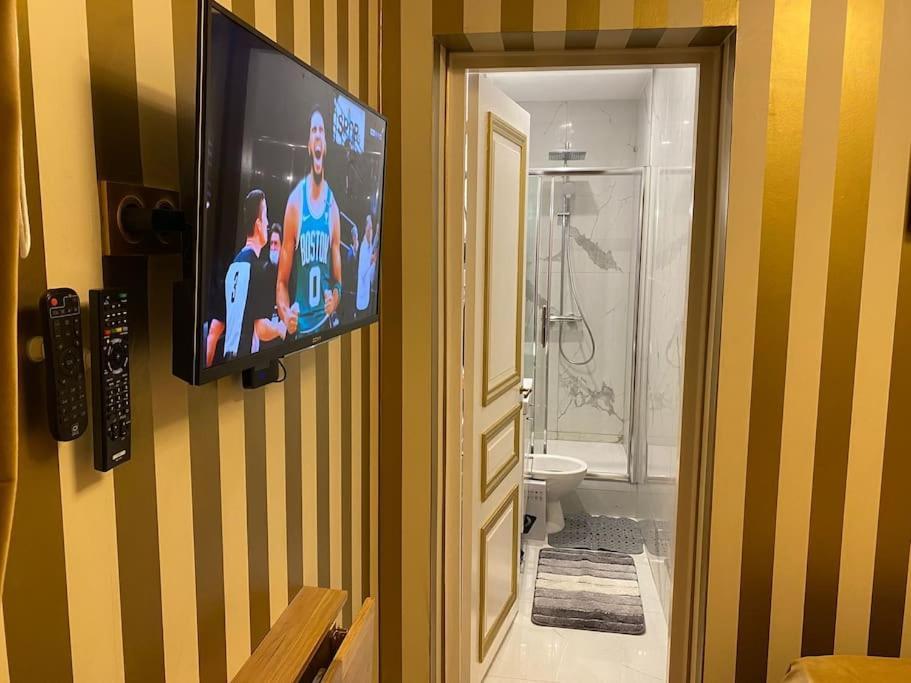פריז Premium Studio 2 Minutes Walk From Champs-Elysees מראה חיצוני תמונה