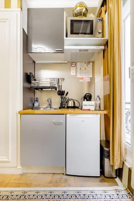 פריז Premium Studio 2 Minutes Walk From Champs-Elysees מראה חיצוני תמונה
