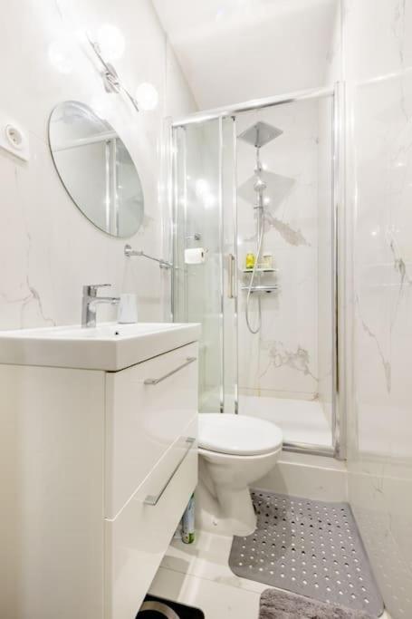 פריז Premium Studio 2 Minutes Walk From Champs-Elysees מראה חיצוני תמונה